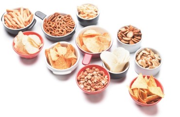 Less French and Italians Snack when Taking Aperitifs