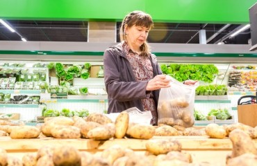 Australians Continue to Buy Fresh Potatoes