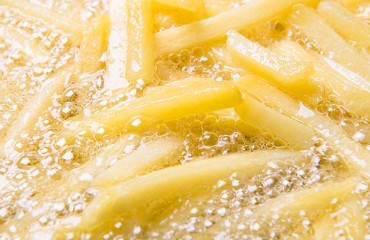 Maximize the Life of Your Frying Oil