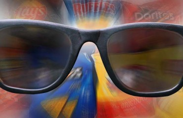 Seeing the World Through ‘Without rSunglasses’ Made From Potato Chips Packets
