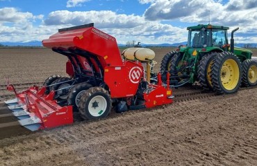 Dewulf CP 42 Smart-Float Potato Planter Available in 4x90 cm