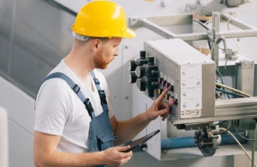 Automated Oversight: Smart Control Systems Keep Food Production in Check