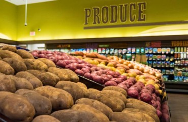 IGA and Potatoes USA Help Independent Grocers Capitalize on the Spud Crop Craze