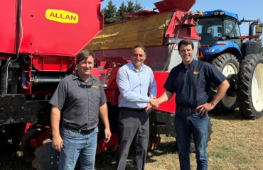 Oxbo and Allan Equipment Forge Exclusive Partnership in North America
