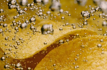 Beyond The Bubble: Oil Flow Decides the Flavor of Potato Chips